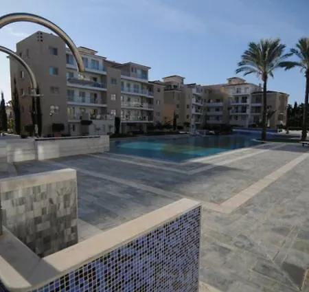 Elysia Park Modern Townhouse * Paphos